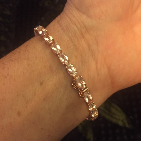 PRICE DROP! Morganite Tennis Bracelet NWOT - Picture 4 of 8